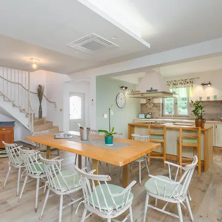 Dom wakacyjny Stella Polaris Stuti